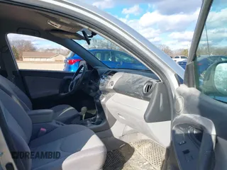 2008 Toyota RAV4 with VIN JTMBD33V485195086, listed as a IAAI auction lot 41668051 with 200,403 mi miles. Bid and sale history available at carsss.com. Image 5.