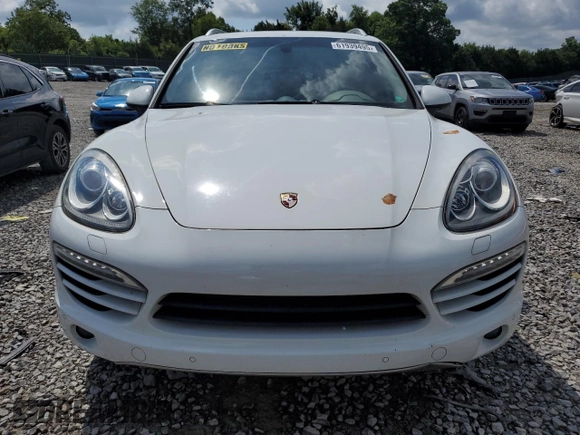 2013 Porsche Cayenne Diesel with VIN WP1AF2A27DLA22627, listed as a Copart auction lot 61939495 with 148,810 mi miles and Salvage title. Bid and sale history available at DreamBid. Image 5.