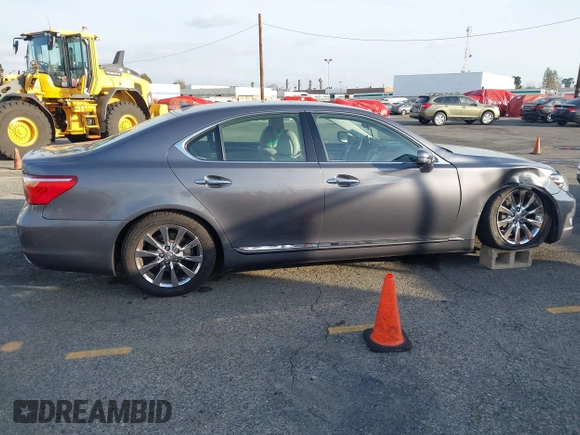 2012 Lexus LS 460 z VIN JTHBL5EF7C5112312, wystawiony jako IAAI lot #41550064 z przebiegiem 82 312 mil mil oraz . Historia ofert i sprzedaży dostępna na DreamBid. Obrazek 13.