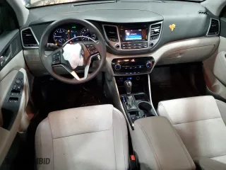 2017 Hyundai Tucson SE with VIN KM8J3CA42HU265811, listed as a Copart auction lot 45512725 with 77,467 mi miles and Salvage Title. Bid and sale history available at carsss.com. Image 8.
