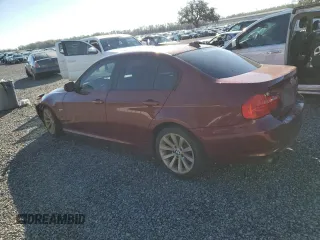 2011 BMW 3 Series 328i z VIN WBAPH7C57BE683468, wystawiony jako Copart lot #55508075 z przebiegiem 135 672 mil mil oraz Nie do naprawy • Non repairable. Historia ofert i sprzedaży dostępna na DreamBid. Obrazek 2.