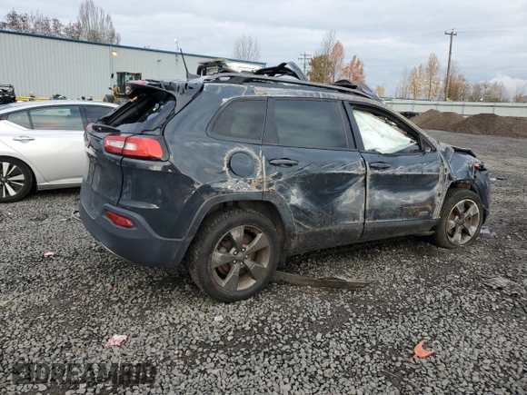 2017 Jeep Cherokee Latitude with VIN 1C4PJLCB5HW574743, listed as a Copart auction lot 82999194 with Not Provided miles and Salvage Title. Bid and sale history available at carsss.com. Image 3.