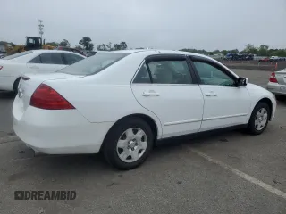 2006 Honda Accord LX with VIN 1HGCM56446A161108, listed as a Copart auction lot 58618095 with 202,573 mi miles and Clean title. Bid and sale history available at DreamBid. Image 3.