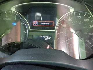 2014 Nissan Pathfinder Platinum with VIN 5N1AR2MM6EC627614, listed as a IAAI auction lot 41420846 with 141,342 mi miles and . Bid and sale history available at DreamBid. Image 7.