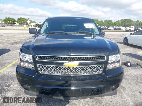 2013 Chevrolet Tahoe Commercial z VIN 1GNLC2E05DR218100, wystawiony jako IAAI lot #42182072 z przebiegiem 162 888 mil mil oraz . Historia ofert i sprzedaży dostępna na DreamBid. Obrazek 13.