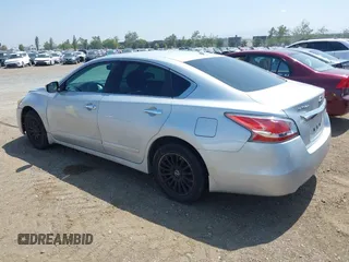 2015 Nissan Altima 2.5 z VIN 1N4AL3AP6FN919785, wystawiony jako IAAI lot #42408330 z przebiegiem 101 555 mil mil oraz . Historia ofert i sprzedaży dostępna na DreamBid. Obrazek 3.