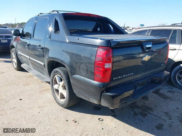 2011 Chevrolet Avalanche LTZ with VIN 3GNMCGE00BG391196, listed as a IAAI auction lot 41447134 with 248,991 mi miles. Bid and sale history available at carsss.com. Image 3.