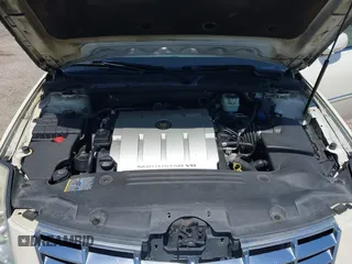 2008 Cadillac DTS 1SC with VIN 1G6KD57Y88U190045, listed as a IAAI auction lot 41994989 with 96,714 mi miles and . Bid and sale history available at carsss.com. Image 10.