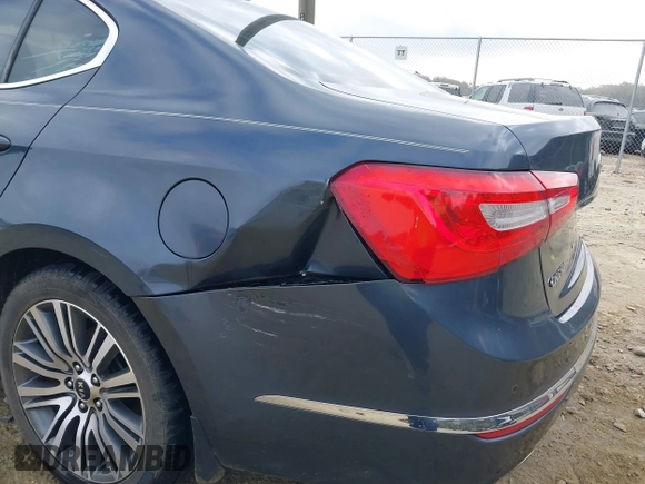 2014 Kia Cadenza Premium with VIN KNALN4D72E5165634, listed as a IAAI auction lot 40725189 with 126,993 mi miles. Bid and sale history available at carsss.com. Image 6.