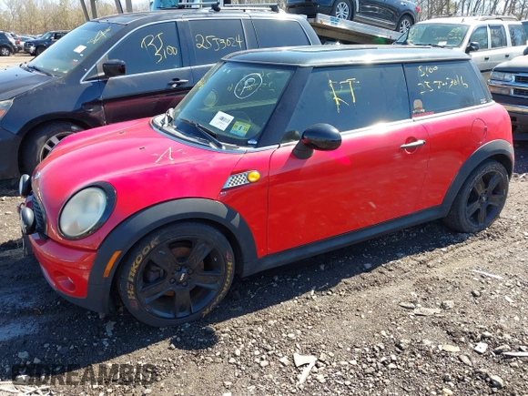 2010 MINI Hardtop with VIN WMWMF3C52ATZ64556, listed as a IAAI auction lot 41862088 with Not Provided miles and . Bid and sale history available at DreamBid. Image 2.
