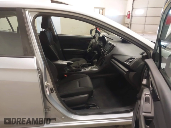 2017 Subaru Impreza Premium z VIN 4S3GTAB63H3705818, wystawiony jako IAAI lot #41568064 z przebiegiem 132 046 mil mil oraz . Historia ofert i sprzedaży dostępna na DreamBid. Obrazek 5.