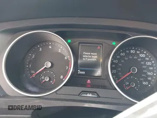 2021 Volkswagen Tiguan SE z VIN 3VV3B7AX4MM095811, wystawiony jako IAAI lot #41476490 z przebiegiem 25 668 mil mil oraz . Historia ofert i sprzedaży dostępna na DreamBid. Obrazek 7.