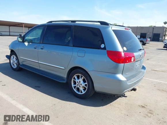 2006 Toyota Sienna XLE with VIN 5TDZA22C46S585193, listed as a IAAI auction lot 42046068 with 156,461 mi miles. Bid and sale history available at carsss.com. Image 3.