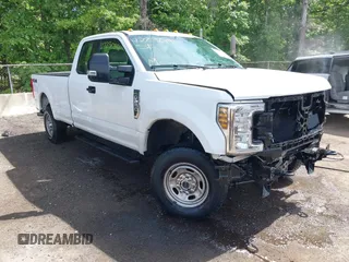 2019 Ford F-250 XL with VIN 1FT7X2B63KEE99762, listed as a IAAI auction lot 42230891 with 132,577 mi miles and . Bid and sale history available at DreamBid. Image 1.