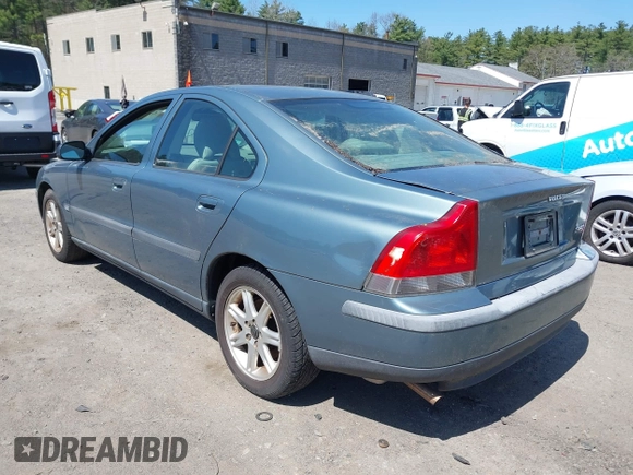 2003 Volvo S60 2.4L with VIN YV1RS61T932261689, listed as a IAAI auction lot 42088432 with 190,980 mi miles. Bid and sale history available at carsss.com. Image 3.