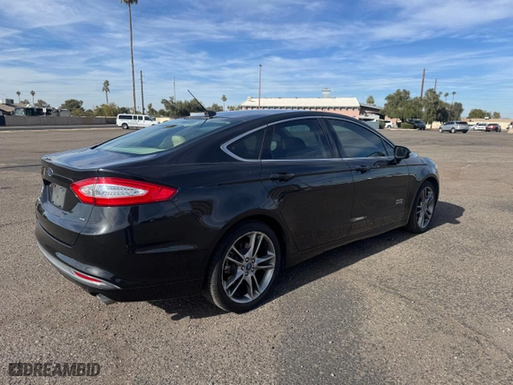2013 Ford Fusion Energi SE Luxury with VIN 3FA6P0PU3DR373768, listed as a Copart auction lot 46953745 with 153,004 mi miles and Clean Title. Bid and sale history available at carsss.com. Image 4.