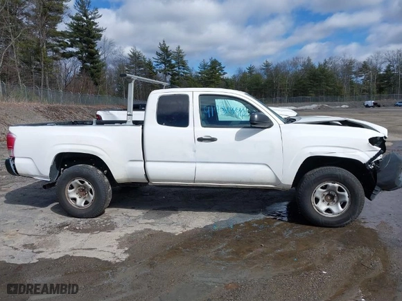 2016 Toyota Tacoma SR with VIN 5TFRX5GN5GX072783, listed as a IAAI auction lot 41731340 with NaN miles. Bid and sale history available at carsss.com. Image 14.