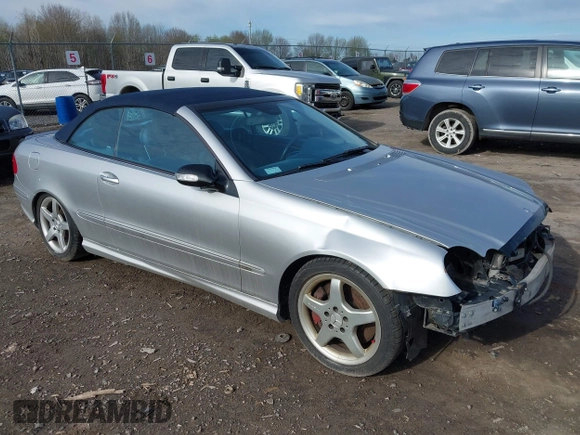2004 Mercedes-Benz CLK 500 with VIN WDBTK75G04T024842, listed as a IAAI auction lot 42134048 with 103,562 mi miles and . Bid and sale history available at carsss.com. Image 1.