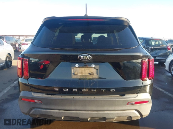 2021 Kia Sorento LX with VIN 5XYRG4LC1MG002372, listed as a IAAI auction lot 41654168 with 83,220 mi miles. Bid and sale history available at carsss.com. Image 17.