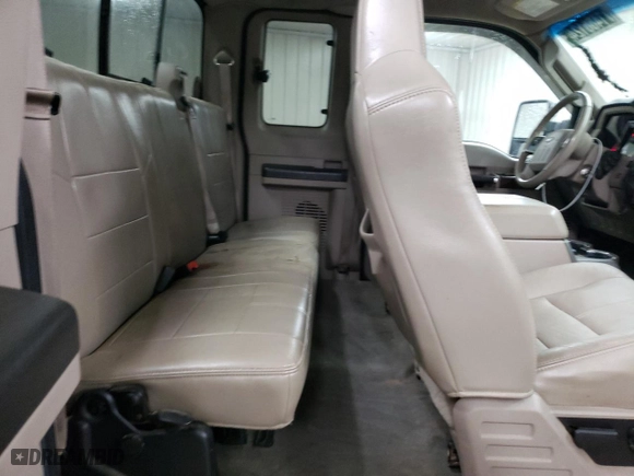 2010 Ford Super Duty F-250 SRW XL with VIN 1FTSX2BR5AEB28542, listed as a Copart auction lot 71466124 with 154,399 mi miles and Clean Title. Bid and sale history available at carsss.com. Image 10.
