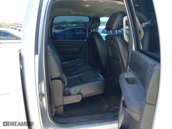2012 Chevrolet Silverado 1500 LT with VIN 3GCPCSE07CG223551, listed as a IAAI auction lot 40034733 with 248,648 mi miles. Bid and sale history available at carsss.com. Image 8.