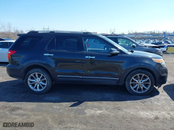 2013 Ford Explorer Limited with VIN 1FM5K8F81DGB67732, listed as a IAAI auction lot 41936155 with 289,536 mi miles. Bid and sale history available at carsss.com. Image 13.