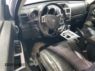 2008 Dodge Nitro R/T z VIN 1D8GU58618W151545, wystawiony jako Copart lot #75465574 z przebiegiem Nie podano mil oraz Szkoda całkowita • Salvage title. Historia ofert i sprzedaży dostępna na DreamBid. Obrazek 8.
