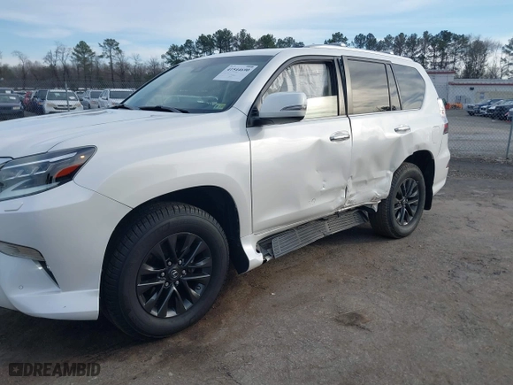 2020 Lexus GX with VIN JTJAM7BX8L5245046, listed as a IAAI auction lot 41544690 with 42,705 mi miles. Bid and sale history available at carsss.com. Image 6.