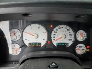 2005 Dodge 2500 ST z VIN 3D7KR28C95G746268, wystawiony jako Copart lot #44561345 z przebiegiem 249 067 mil mil oraz Szkody całkowita. Historia ofert i sprzedaży dostępna na DreamBid. Obrazek 9.