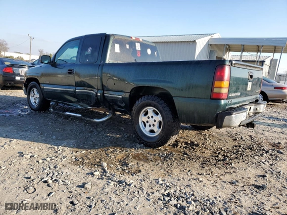 2001 Chevrolet Silverado 1500 LT with VIN 1GCEC19T21Z203162, listed as a Copart auction lot 46577965 with 308,212 mi miles and Salvage Title. Bid and sale history available at carsss.com. Image 2.