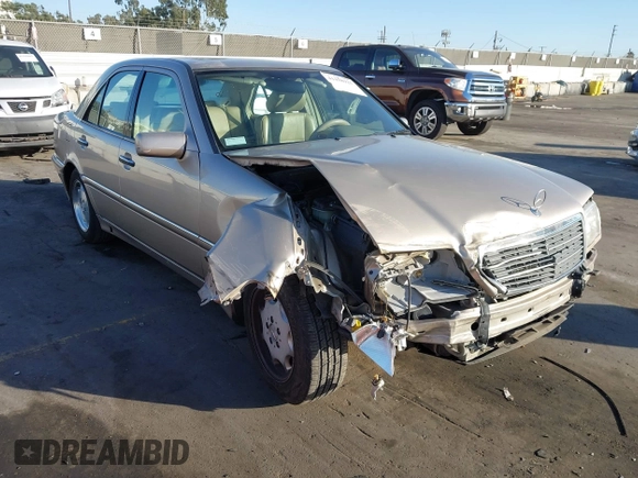 2000 Mercedes-Benz C 230 Kompressor with VIN WDBHA24G9YA856825, listed as a IAAI auction lot 41418925 with 99,616 mi miles and . Bid and sale history available at carsss.com. Image 1.