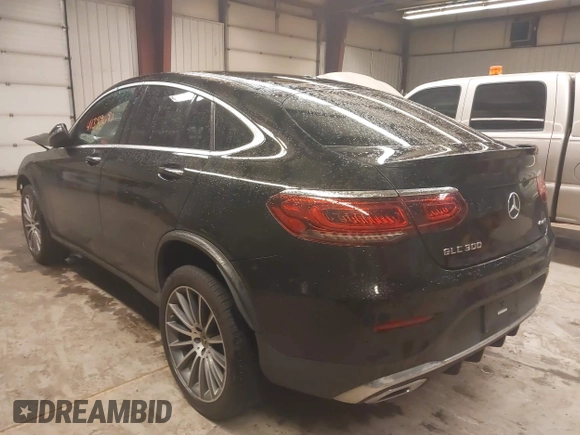 2020 Mercedes-Benz GLC with VIN WDC0J8EBXLF712792, listed as a IAAI auction lot 41399090 with 63,762 mi miles. Bid and sale history available at carsss.com. Image 3.