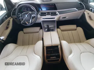 2022 BMW X5 xDrive40i z VIN 5UXCR6C0XN9L83285, wystawiony jako Copart lot #56176995 z przebiegiem 30 779 mil mil oraz Szkoda całkowita • Salvage title. Historia ofert i sprzedaży dostępna na DreamBid. Obrazek 8.
