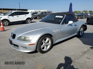 2001 BMW Z3 2.5 z VIN WBACN33431LK45838, wystawiony jako Copart lot #77141714 z przebiegiem 113 754 mil mil oraz Szkoda całkowita • Salvage title. Historia ofert i sprzedaży dostępna na DreamBid. Obrazek 1.