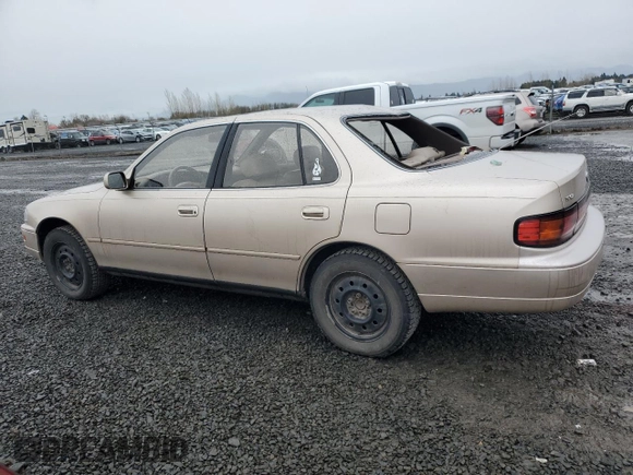 1994 Toyota Camry XLE with VIN JT2GK13E4R0053523, listed as a Copart auction lot 46646995 with 172,091 mi miles and Salvage Title. Bid and sale history available at carsss.com. Image 2.