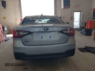2021 Subaru Legacy Premium z VIN 4S3BWAD67M3013571, wystawiony jako IAAI lot #42562978 z przebiegiem 71 846 mil mil oraz . Historia ofert i sprzedaży dostępna na DreamBid. Obrazek 16.