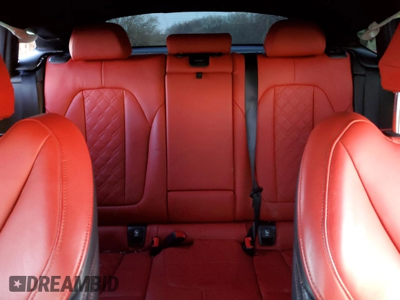 2019 BMW X4 M40i z VIN 5UXUJ5C5XKLA93583, wystawiony jako Copart lot #84643664 z przebiegiem Nie podano mil oraz Szkoda całkowita • Salvage title. Historia ofert i sprzedaży dostępna na DreamBid. Obrazek 10.