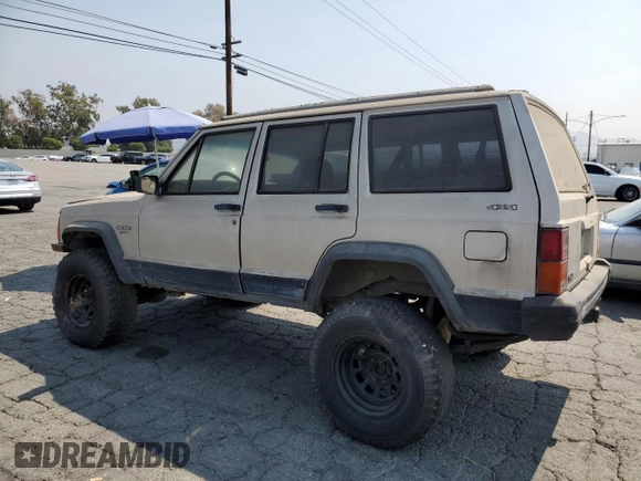 1996 Jeep Cherokee Sport with VIN 1J4FJ68S4TL146513, listed as a Copart auction lot 71039984 with 330,765 mi miles and Clean Title. Bid and sale history available at carsss.com. Image 2.