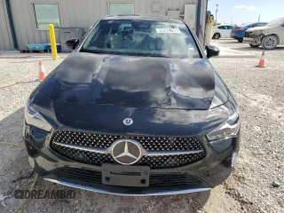 2025 Mercedes-Benz CLA 250 z VIN W1K5J4GB3SN528161, wystawiony jako Copart lot #49982195 z przebiegiem 10 455 mil mil oraz Czysty tytuł • Clean title. Historia ofert i sprzedaży dostępna na DreamBid. Obrazek 5.