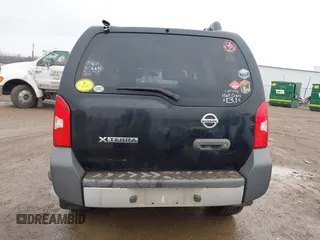 2011 Nissan Xterra S z VIN 5N1AN0NW2BC516750, wystawiony jako IAAI lot #41517051 z przebiegiem 254 662 mil mil oraz . Historia ofert i sprzedaży dostępna na DreamBid. Obrazek 16.