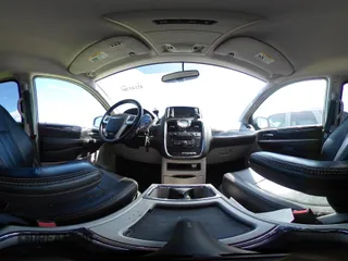 2016 Chrysler Town & Country Touring with VIN 2C4RC1BG8GR297243, listed as a IAAI auction lot 42143705 with 140,728 mi miles. Bid and sale history available at carsss.com. Image 18.