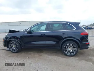 2017 Porsche Cayenne с VIN WP1AA2A2XHKA90706, выставлен на аукционе IAAI как лот 41692768 с пробегом 92 800 миль миль и . История ставок и продаж доступна на DreamBid. Изображение 15.