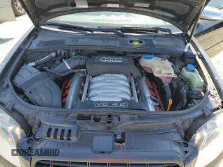 2008 Audi S4 z VIN WUARL48HX8K900021, wystawiony jako Copart lot #69502644 z przebiegiem 160 343 mil mil oraz Tytuł czysty. Historia ofert i sprzedaży dostępna na DreamBid. Obrazek 11.