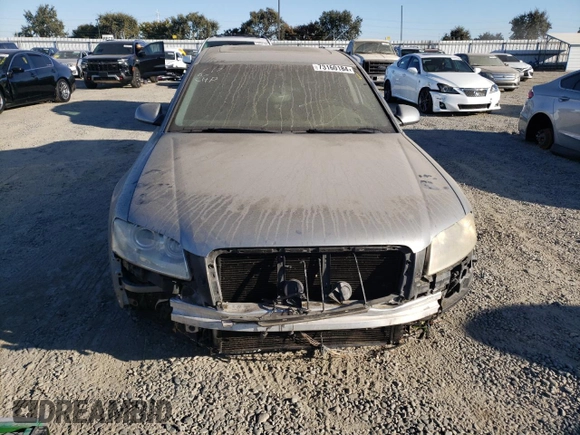 2006 Audi A8 4.2L z VIN WAULL44E06N015916, wystawiony jako Copart lot #73160184 z przebiegiem Nie podano mil oraz Czysty tytuł • Clean title. Historia ofert i sprzedaży dostępna na DreamBid. Obrazek 5.