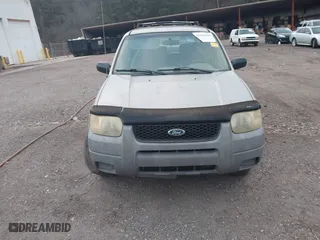 2001 Ford Escape XLS with VIN 1FMYU01141KA46852, listed as a IAAI auction lot 41616606 with 225,752 mi miles. Bid and sale history available at carsss.com. Image 6.