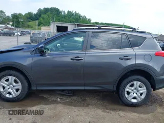 2015 Toyota RAV4 LE z VIN JTMBFREV8FJ039910, wystawiony jako IAAI lot #42423920 z przebiegiem 14 362 mil mil oraz . Historia ofert i sprzedaży dostępna na DreamBid. Obrazek 15.