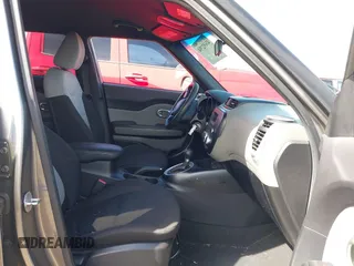 2016 Kia Soul with VIN KNDJN2A28G7264814, listed as a IAAI auction lot 41692394 with 105,867 mi miles. Bid and sale history available at carsss.com. Image 5.