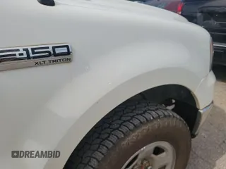 2006 Ford F-150 XLT z VIN 1FTRW14W86KB70923, wystawiony jako IAAI lot #42852626 z przebiegiem 126 037 mil mil oraz . Historia ofert i sprzedaży dostępna na DreamBid. Obrazek 14.