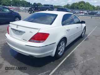 2006 Acura RL with VIN JH4KB16566C003955, listed as a IAAI auction lot 42526580 with 191,823 mi miles and . Bid and sale history available at DreamBid. Image 4.