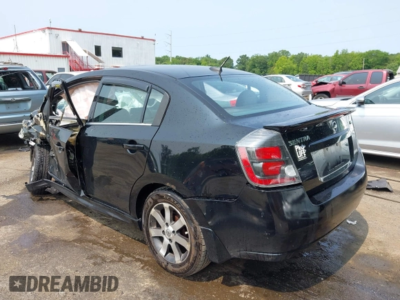 2012 Nissan Sentra S z VIN 3N1AB6AP7CL735517, wystawiony jako IAAI lot #42390746 z przebiegiem 141 203 mil mil oraz . Historia ofert i sprzedaży dostępna na DreamBid. Obrazek 3.